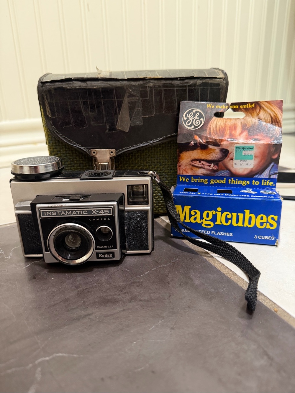 Kodak Instamatic X-45 Vintage Camera in Black and Silver